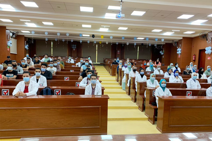 انتظام كامل لطلاب المعهد التكنولوجي العالي للعلوم الصحية التطبيقية بشربين في المحاضرات